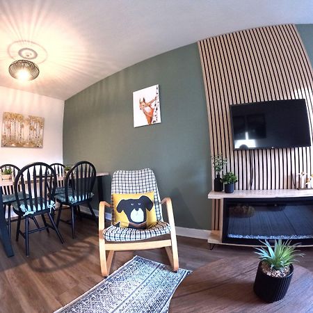 Orange Squirrel Lodge Aviemore Ngoại thất bức ảnh